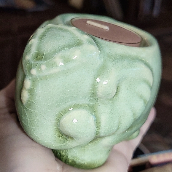 Celadon Green Minimalist Ceramic Elephant Tea Light Candle Holder - Picture 1 of 10